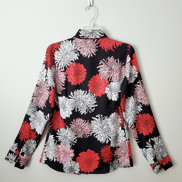 Guess Long Sleeve Button Down Black & Red Floral Print Shirt, Size Small - Picture 15 of 16